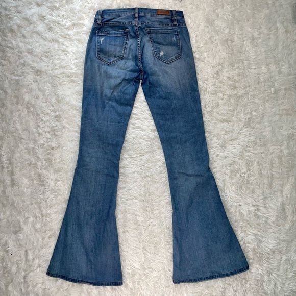 Blank NYC Wide Flare Leg Distressed Blue Jeans, size 26 - Picture 3 of 9